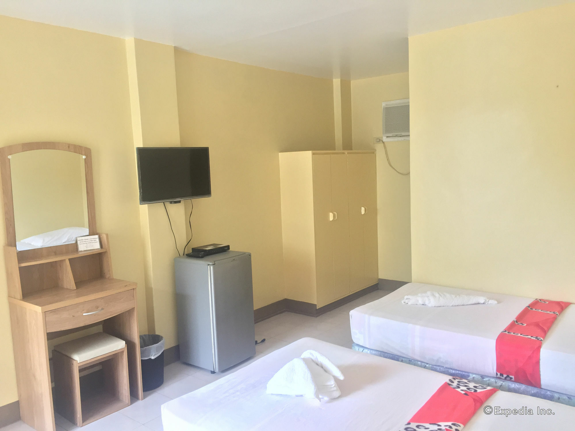 Richdel Hotel Resort Lapu-Lapu City Esterno foto