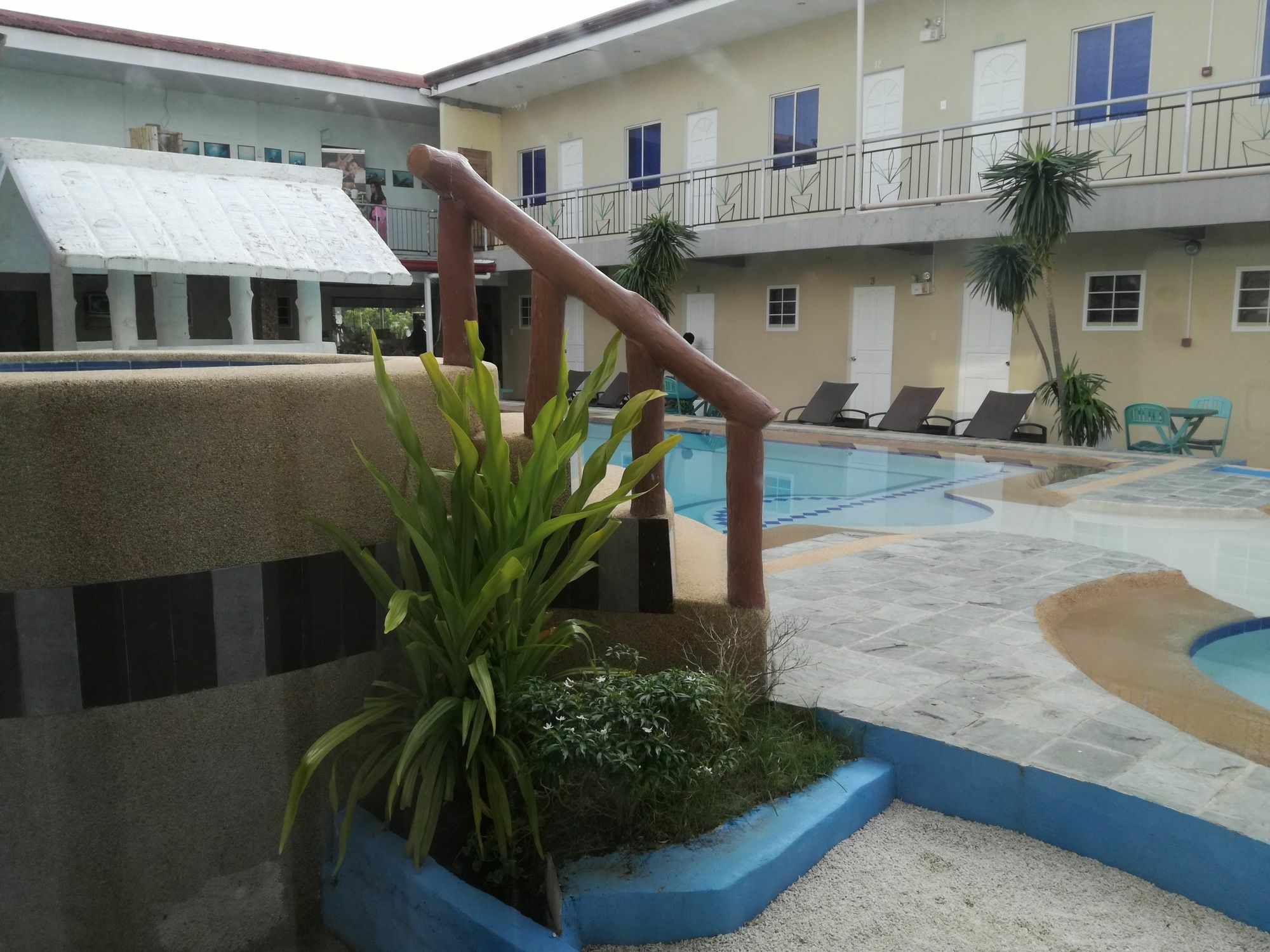 Richdel Hotel Resort Lapu-Lapu City Esterno foto